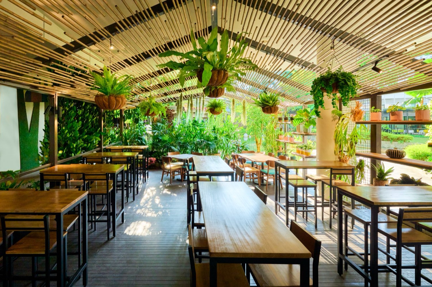 Alfresco dining at Canopy Changi City Point